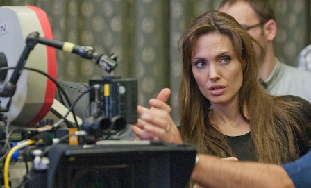 Angelina Jolie Frustasi Menjadi Bintang Film